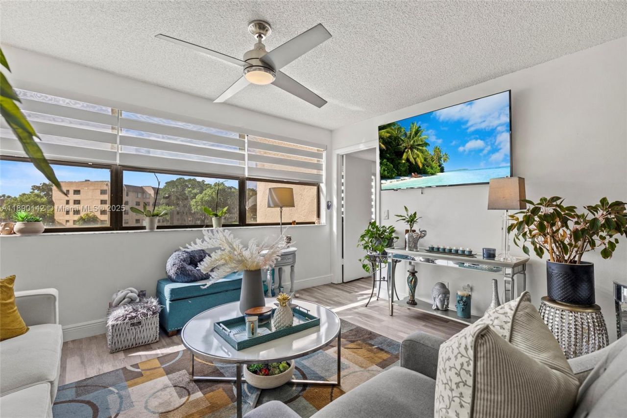 10400 NW 30th Ct, Unit 202, Sunrise, FL 33322 Photo