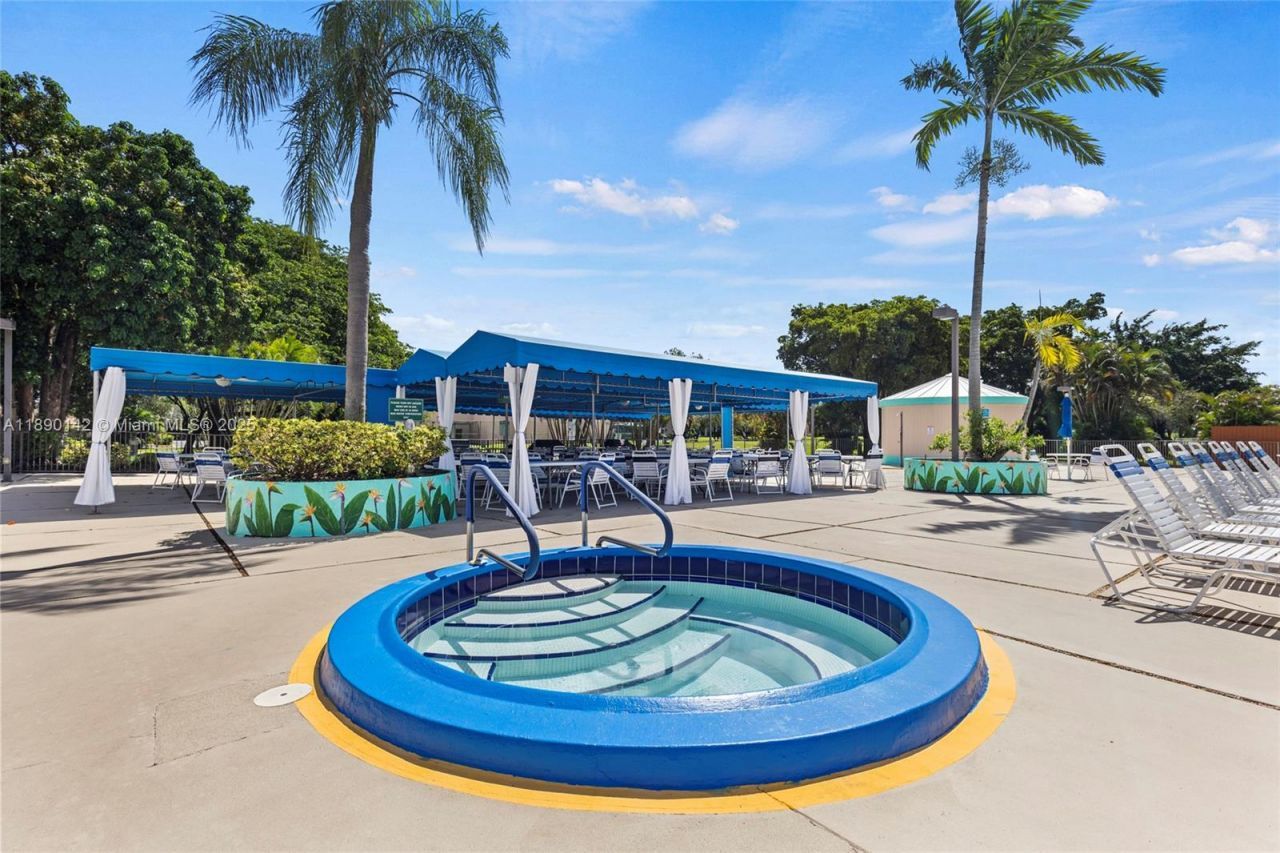 10400 NW 30th Ct, Unit 202, Sunrise, FL 33322 Photo