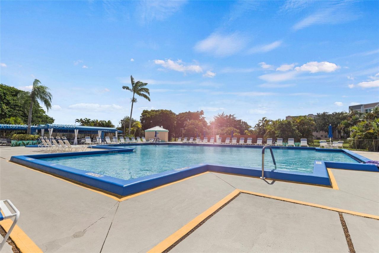 10400 NW 30th Ct, Unit 202, Sunrise, FL 33322 Photo