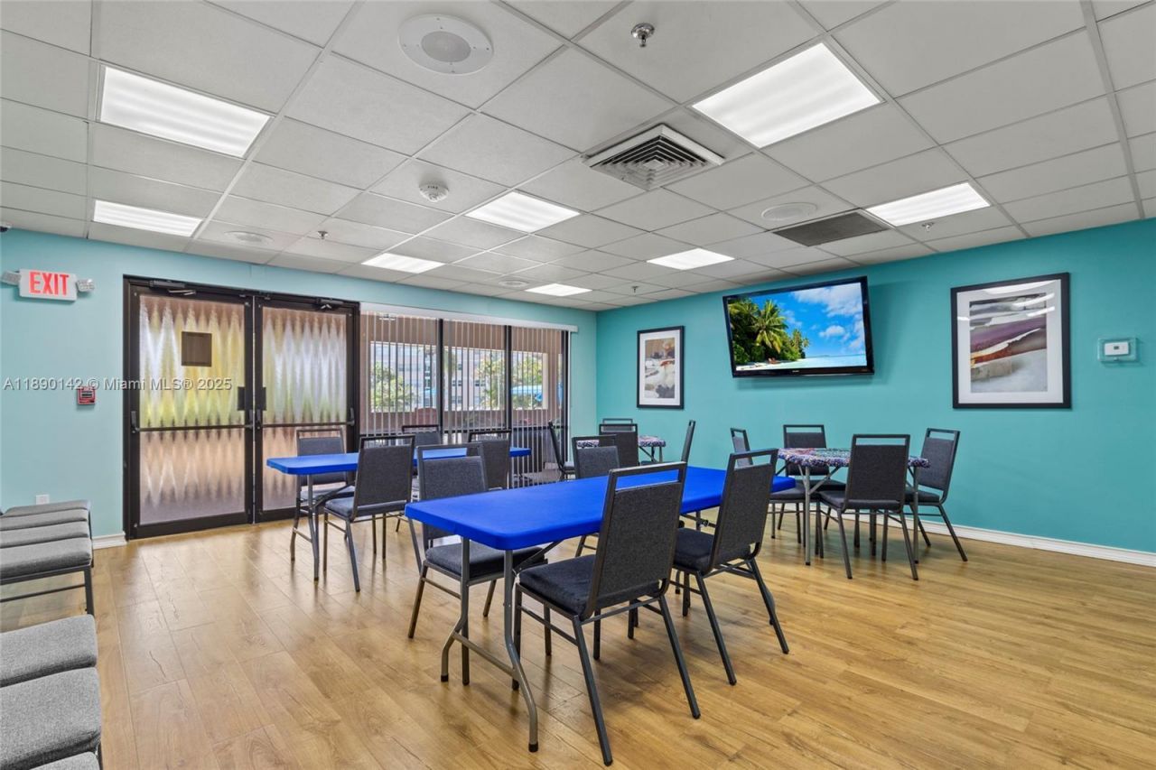 10400 NW 30th Ct, Unit 202, Sunrise, FL 33322 Photo