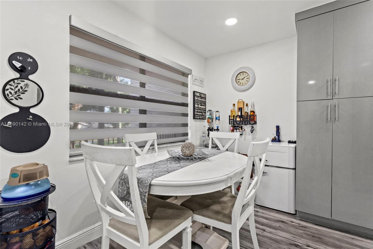 10400 NW 30th Ct, Unit 202, Sunrise, FL 33322 Photo