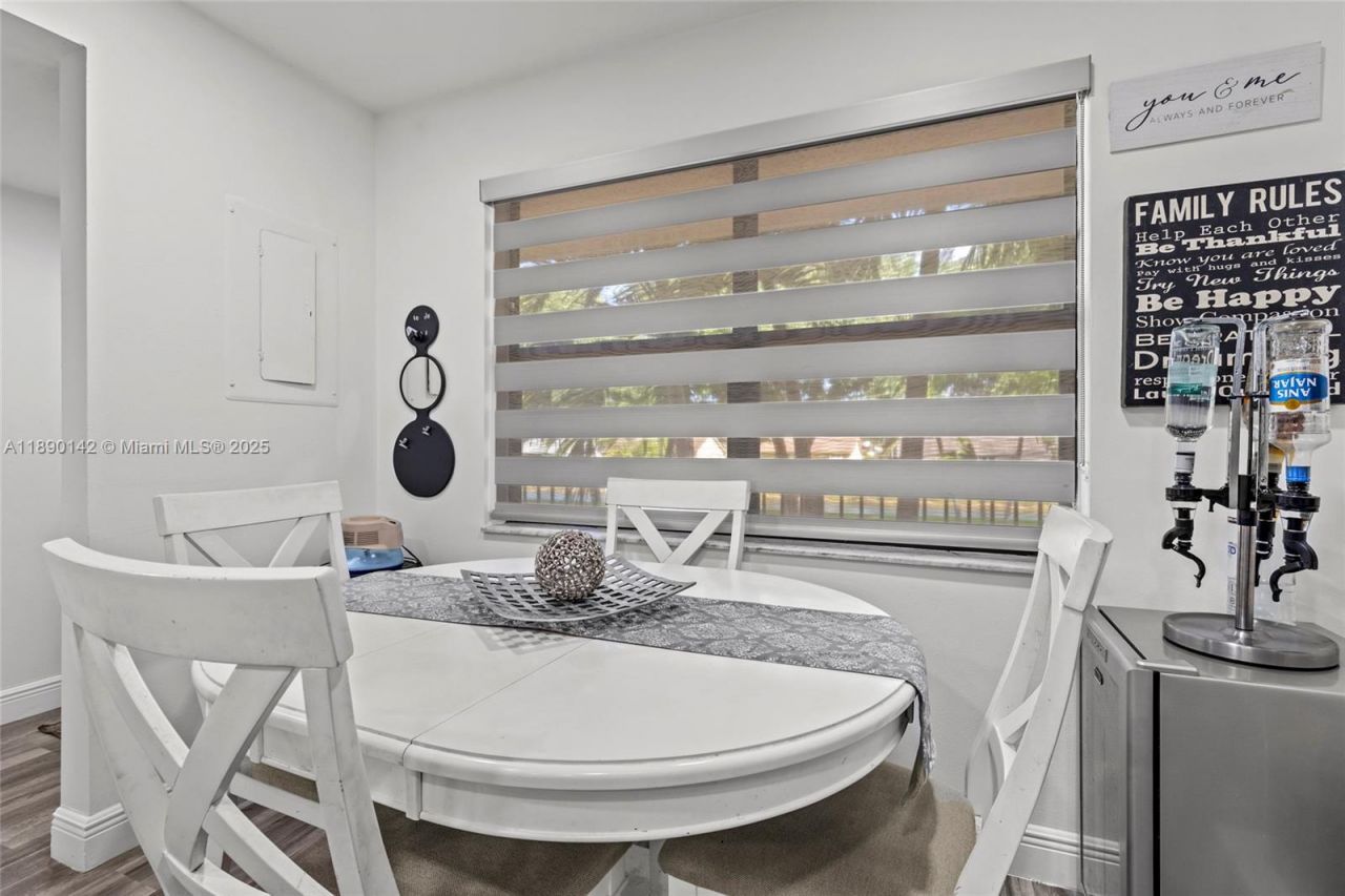 10400 NW 30th Ct, Unit 202, Sunrise, FL 33322 Photo