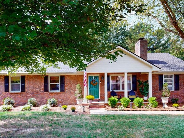 3903 Country Park Ln, Murfreesboro, TN 37128