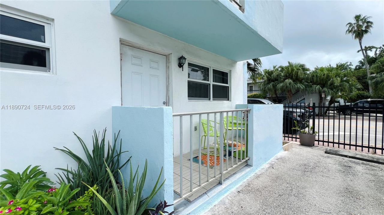 801 Meridian Ave, Unit 1A, Miami Beach, FL 33139 Photo