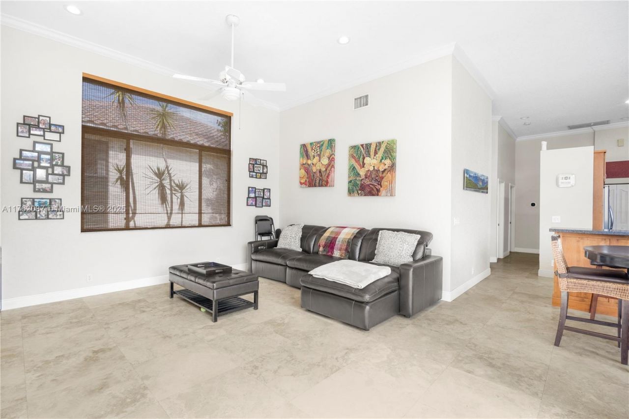 2943 Oakbrook Dr, Weston, FL 33332 Photo