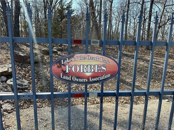 Off Kip Drive , Edwards, MO 65326