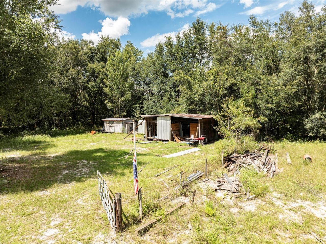 2946 SE 21st Avenue, Sumterville, FL 33585 Photo