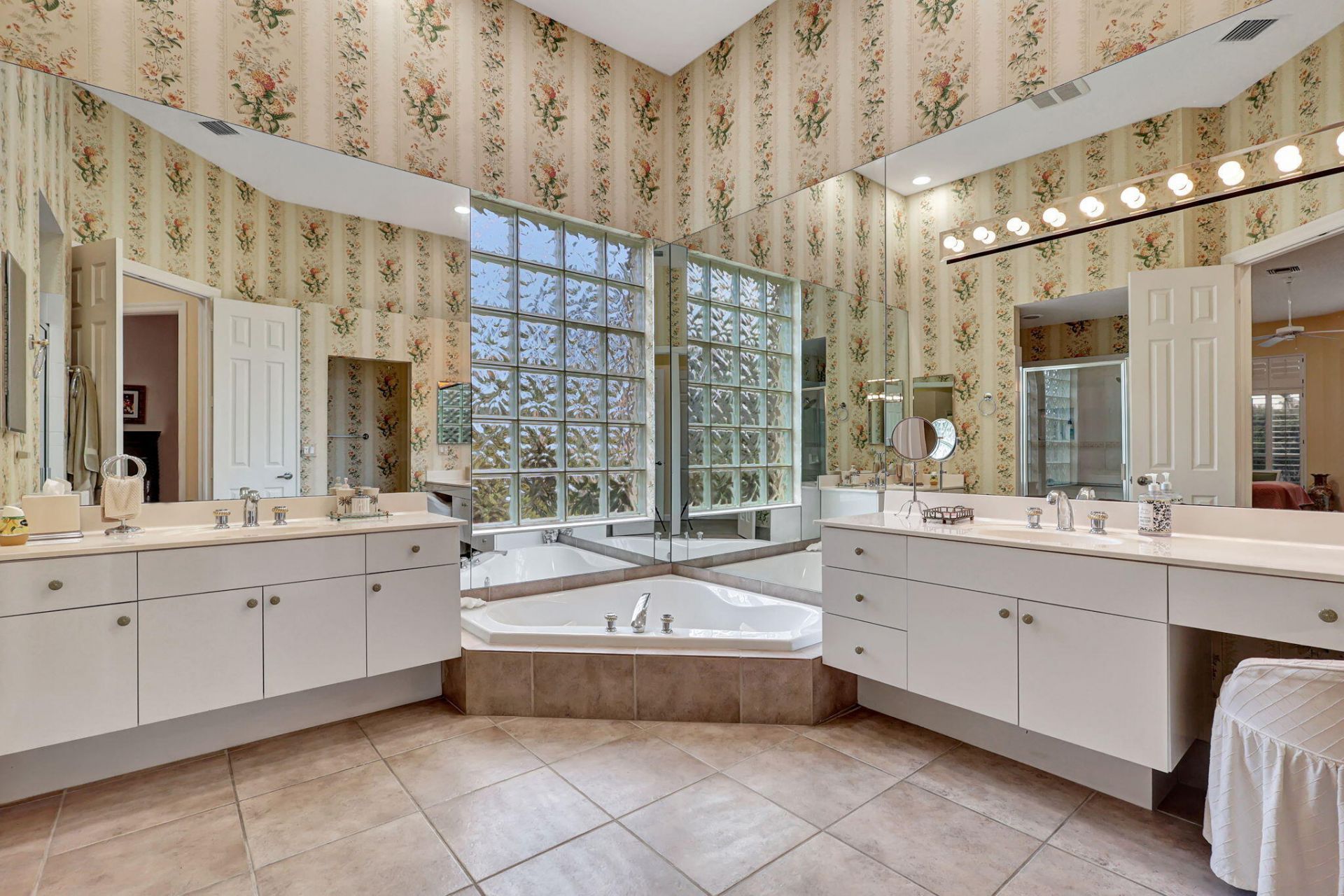 8671 Falcon Green Drive, West Palm Beach, FL 33412 Photo