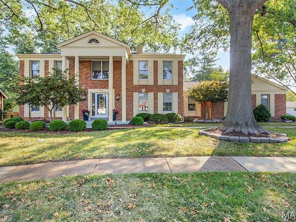 2130 Willow Way Court, Chesterfield, MO 63017