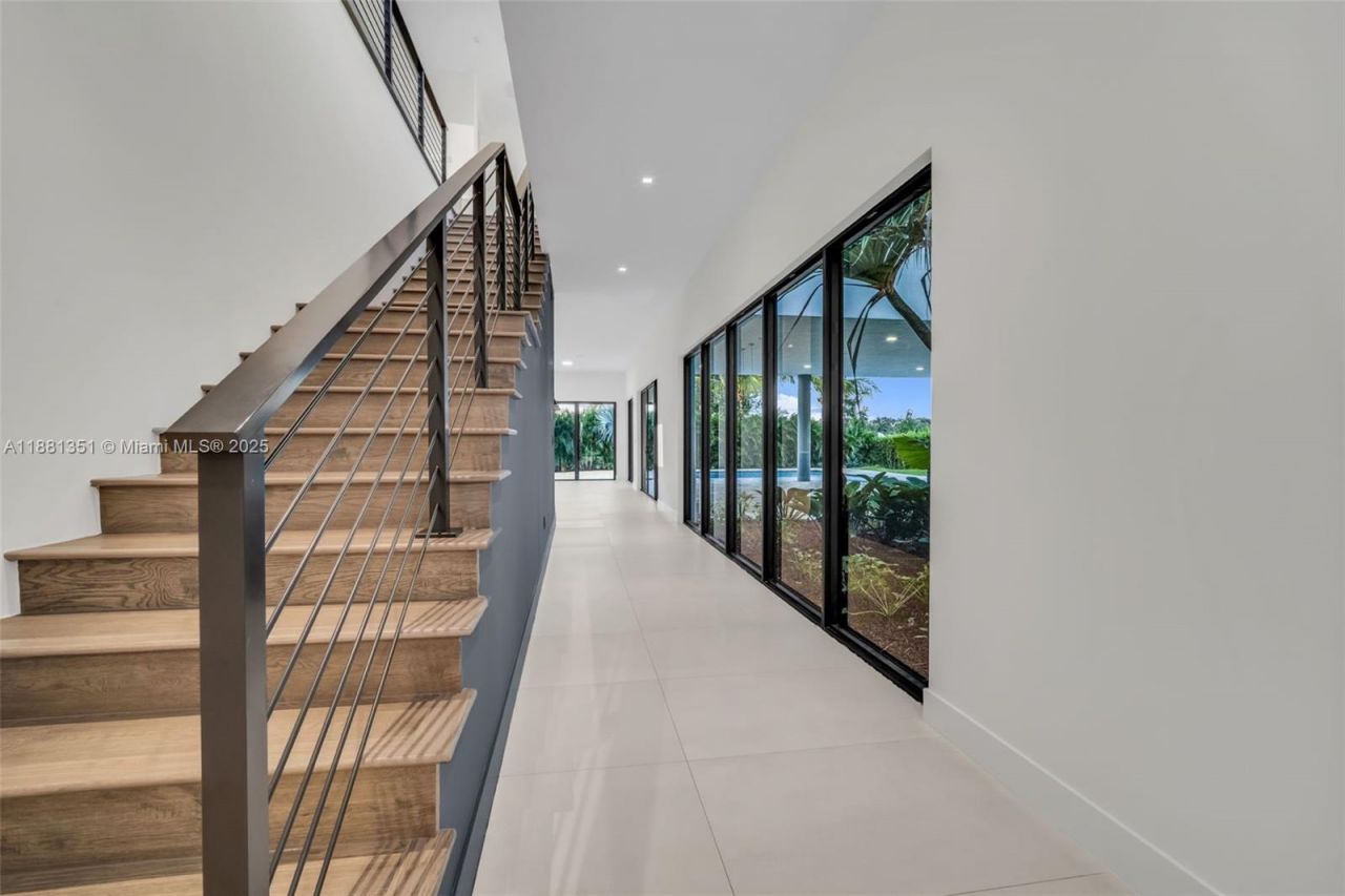 16709 Botaniko Drive North, Weston, FL 33326 Photo