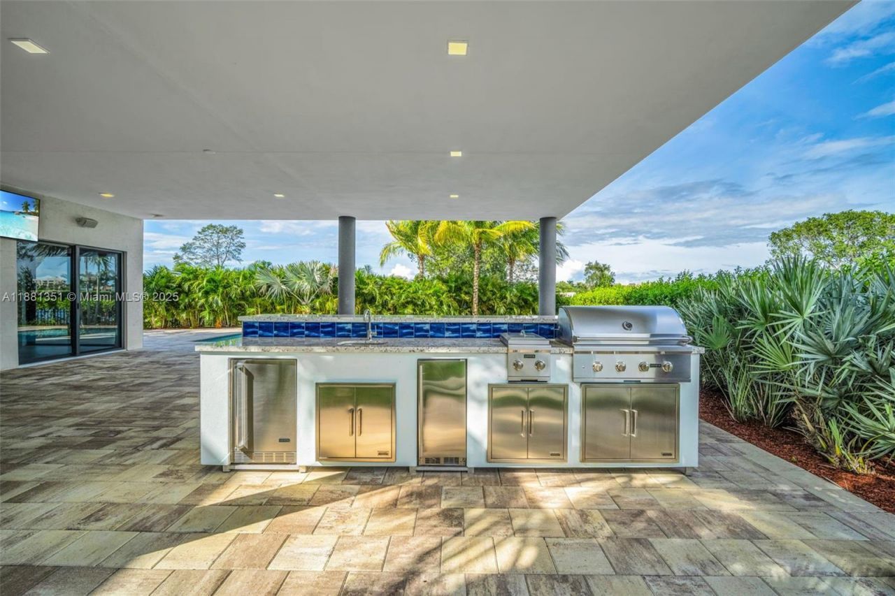 16709 Botaniko Drive North, Weston, FL 33326 Photo