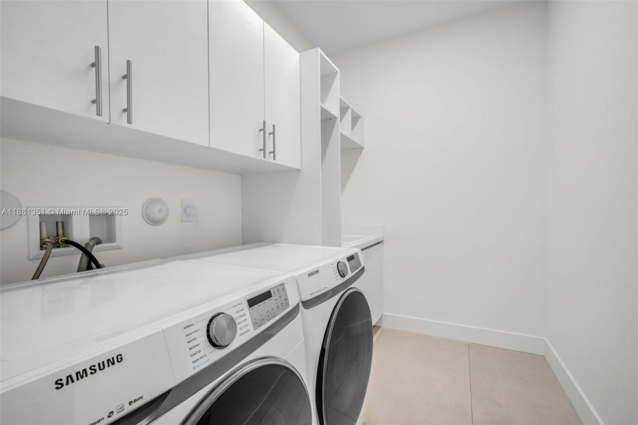 16709 Botaniko Drive North, Weston, FL 33326 Photo