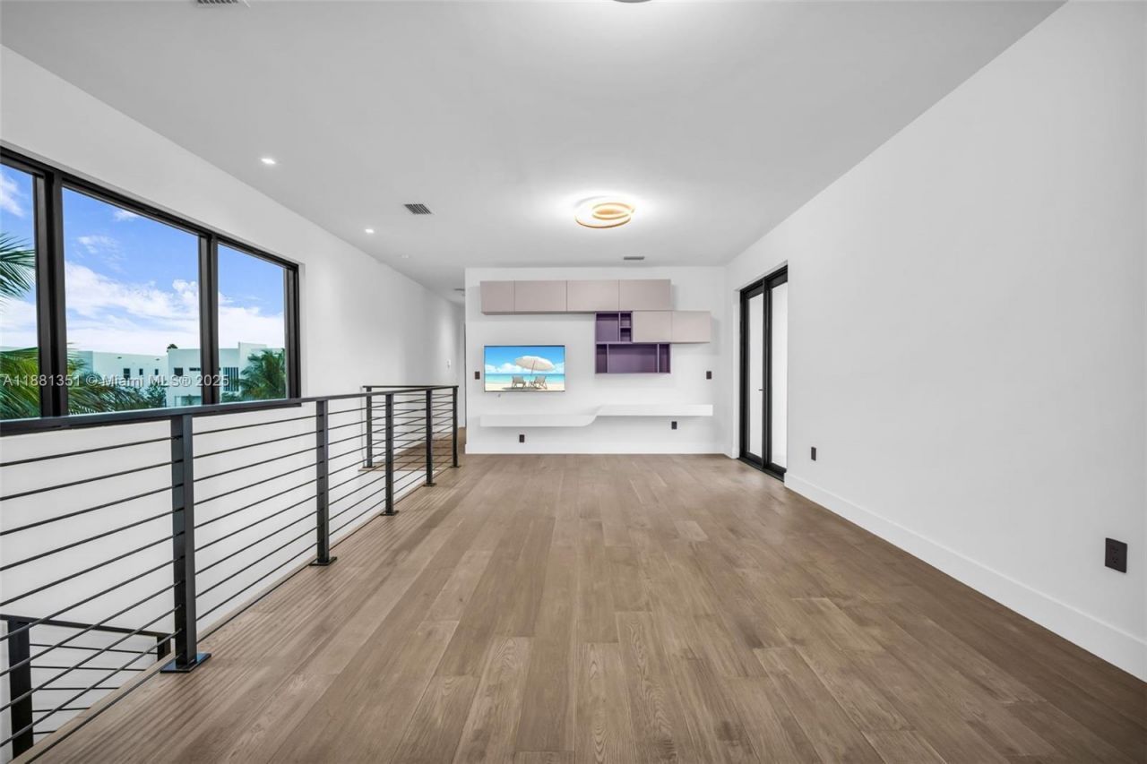 16709 Botaniko Drive North, Weston, FL 33326 Photo