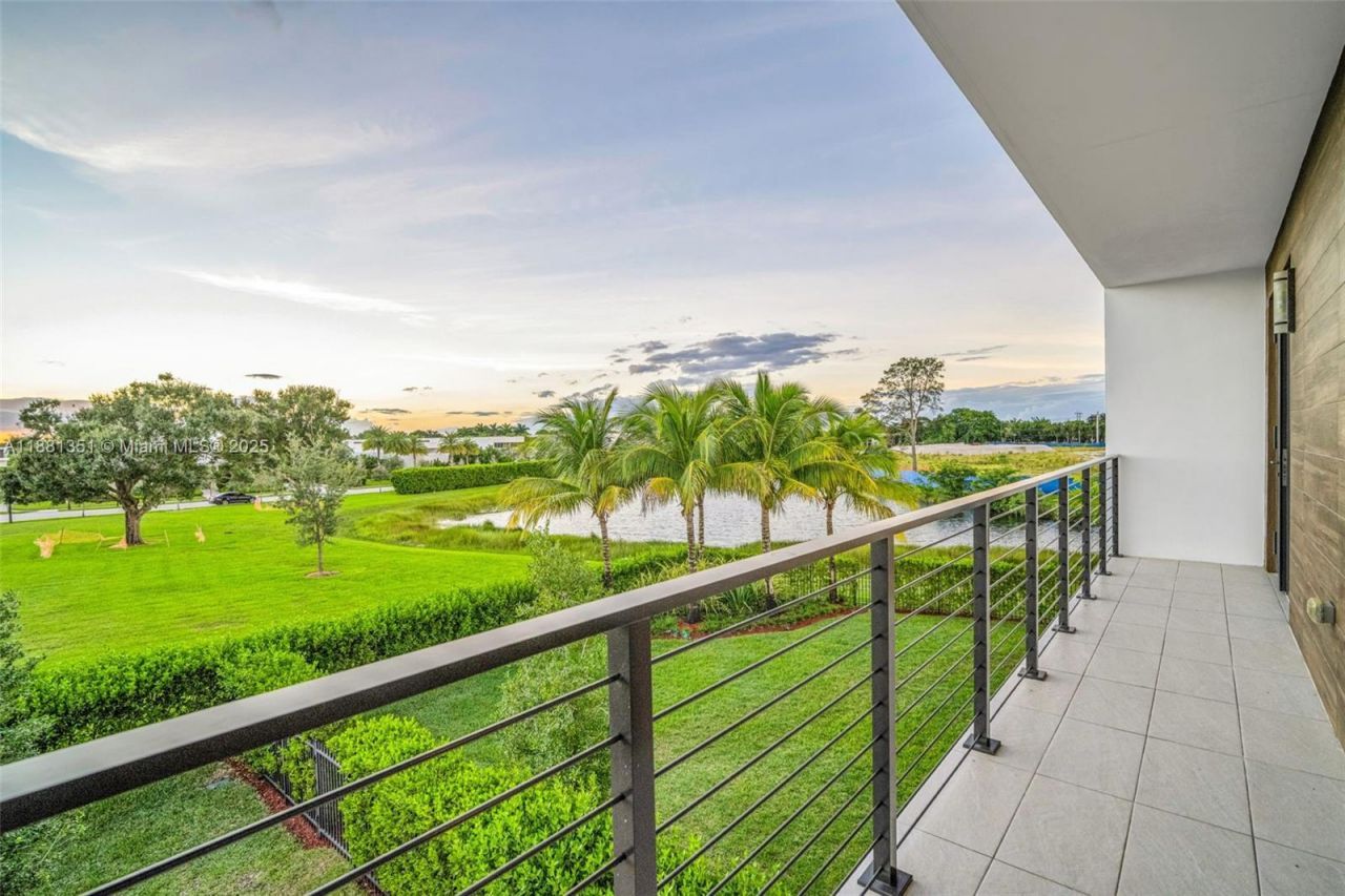 16709 Botaniko Drive North, Weston, FL 33326 Photo