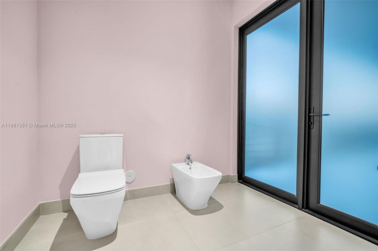 16709 Botaniko Drive North, Weston, FL 33326 Photo