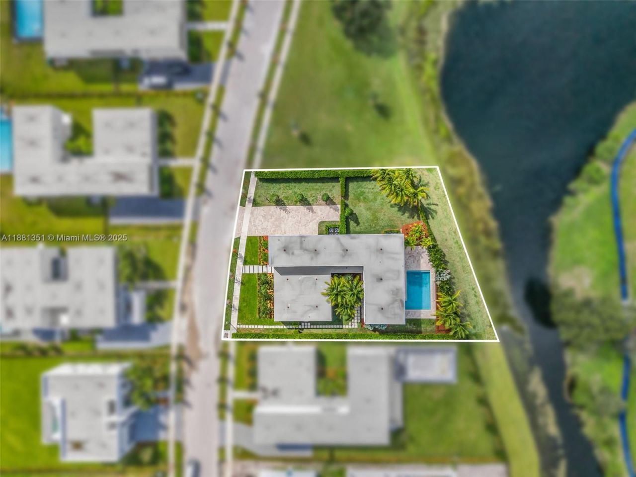 16709 Botaniko Drive North, Weston, FL 33326 Photo