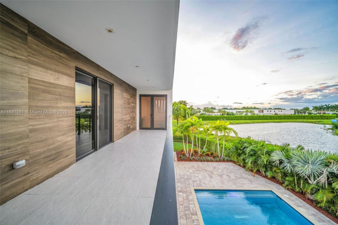 16709 Botaniko Drive North, Weston, FL 33326 Photo