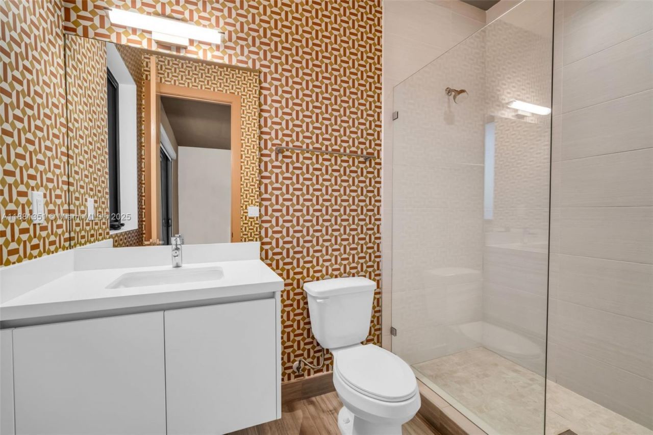 16709 Botaniko Drive North, Weston, FL 33326 Photo