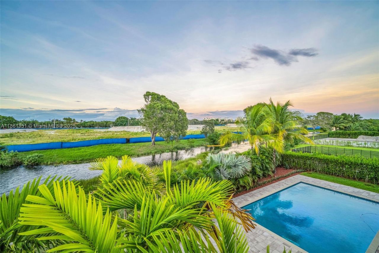 16709 Botaniko Drive North, Weston, FL 33326 Photo