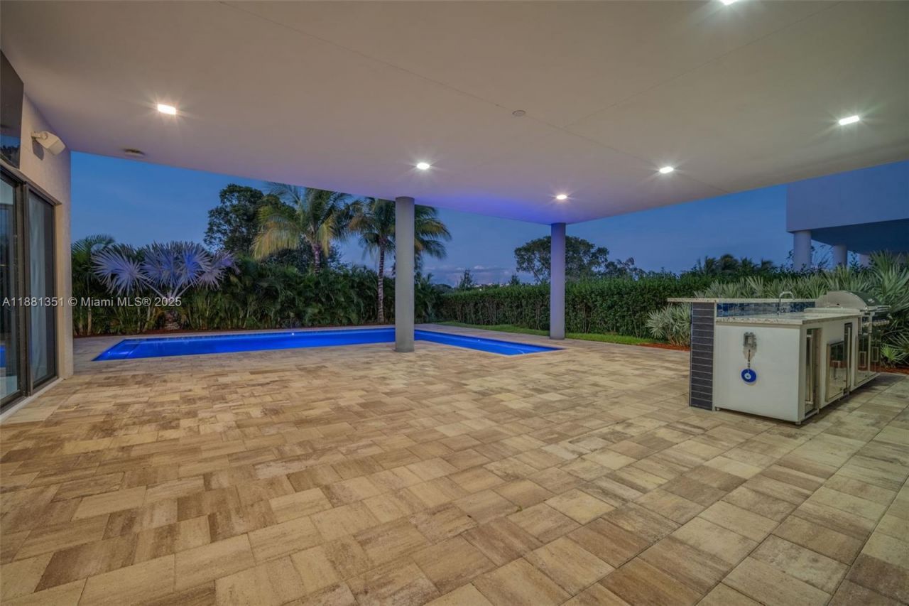 16709 Botaniko Drive North, Weston, FL 33326 Photo