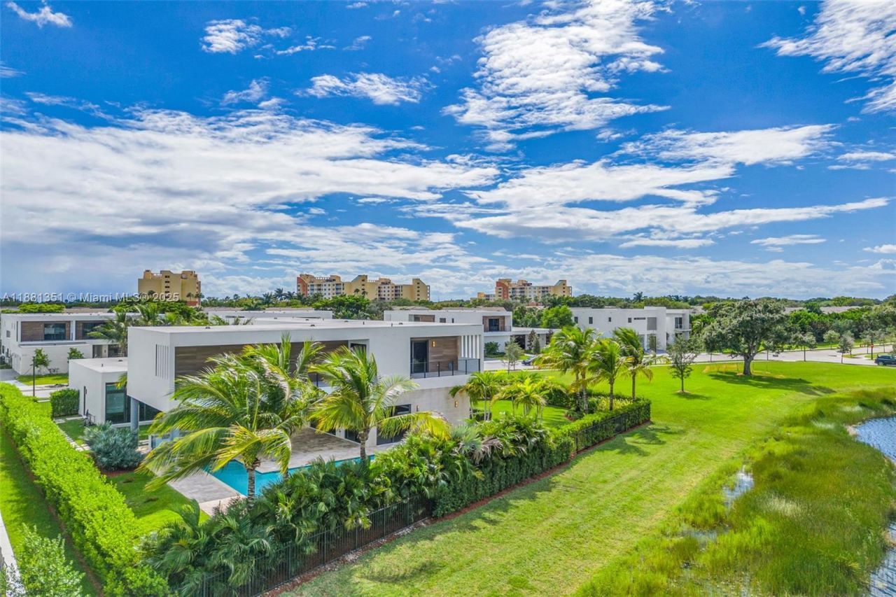 16709 Botaniko Drive North, Weston, FL 33326 Photo