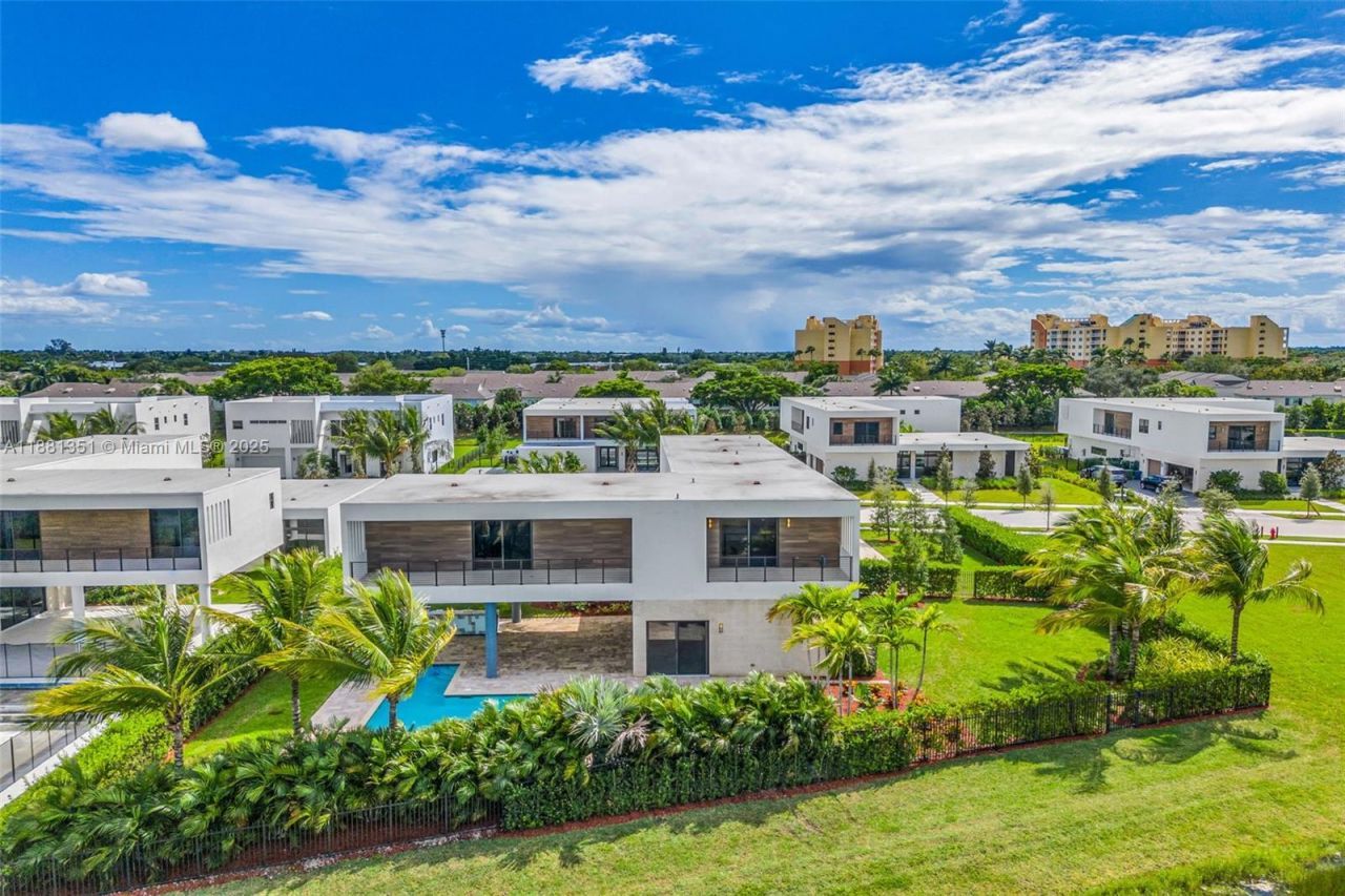 16709 Botaniko Drive North, Weston, FL 33326 Photo