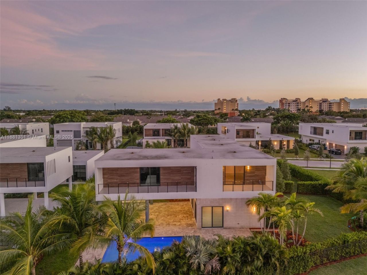 16709 Botaniko Drive North, Weston, FL 33326 Photo