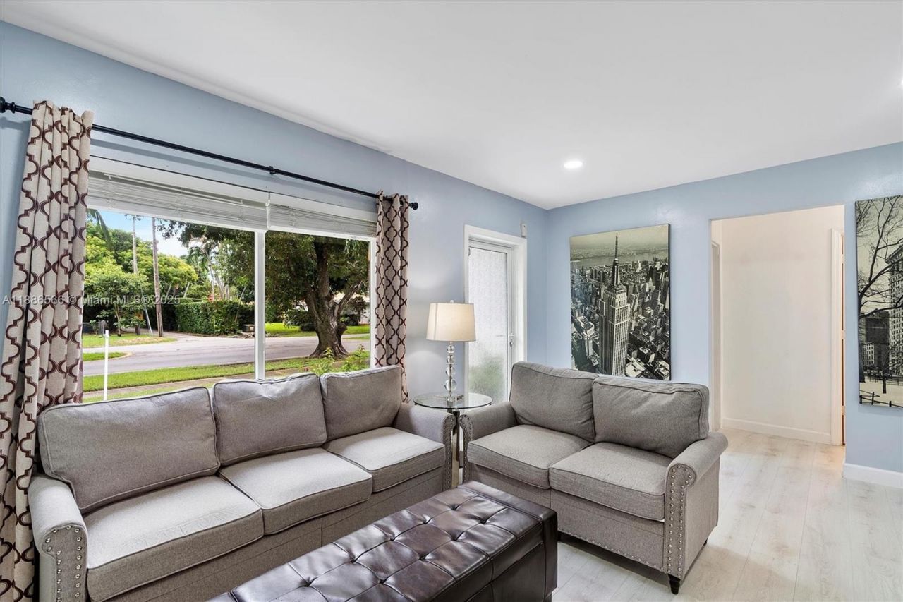 11028 NW 2nd Ave, Miami Shores, FL 33168 Photo