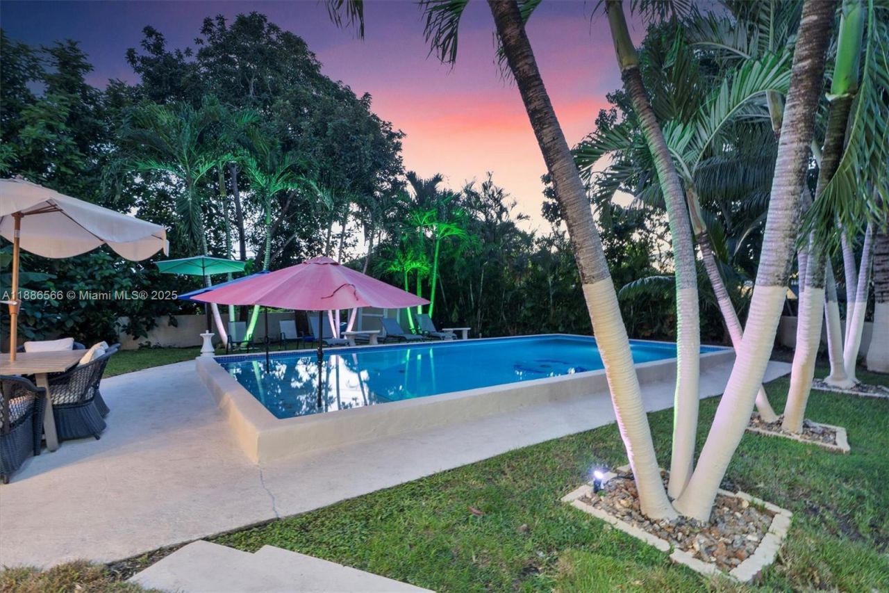 11028 NW 2nd Ave, Miami Shores, FL 33168 Photo