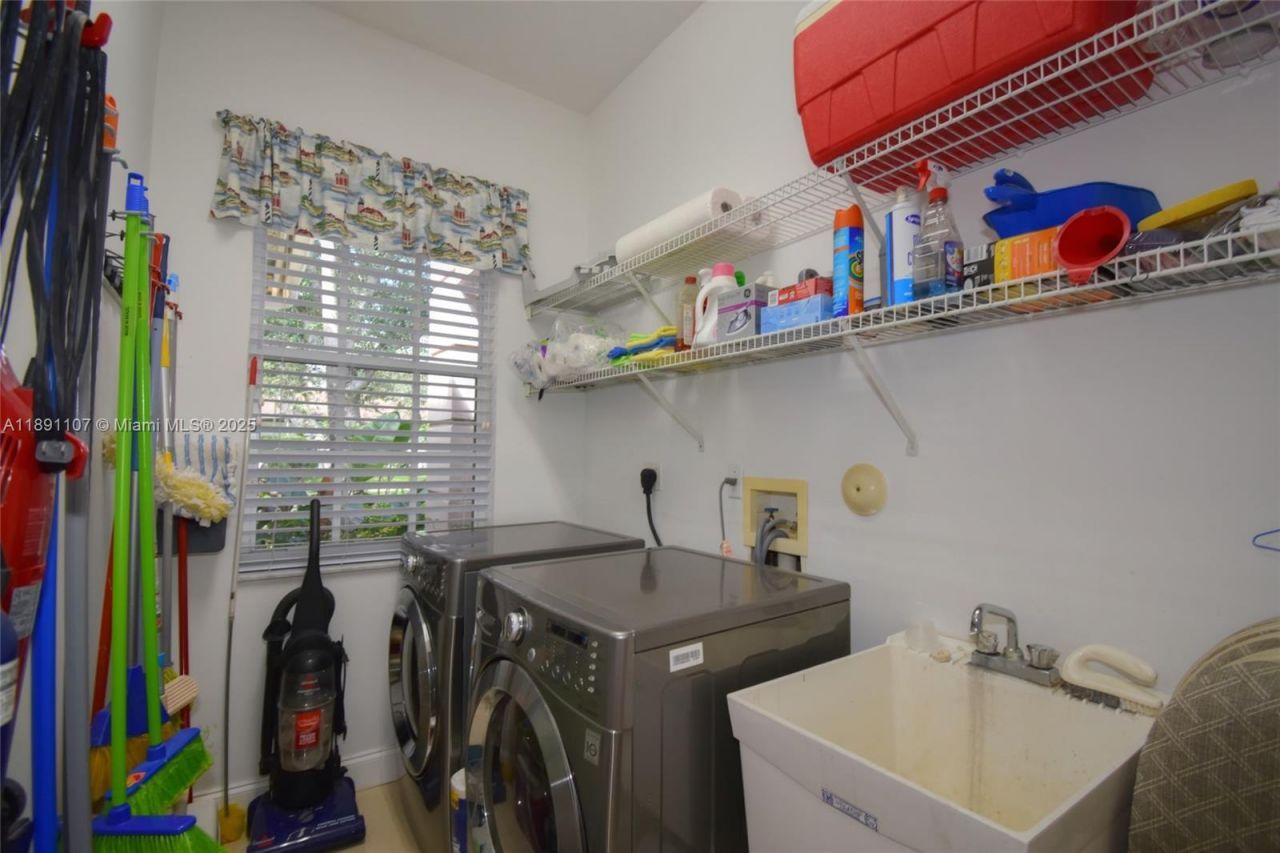 4240 SW 131st Ave, Davie, FL 33330 Photo