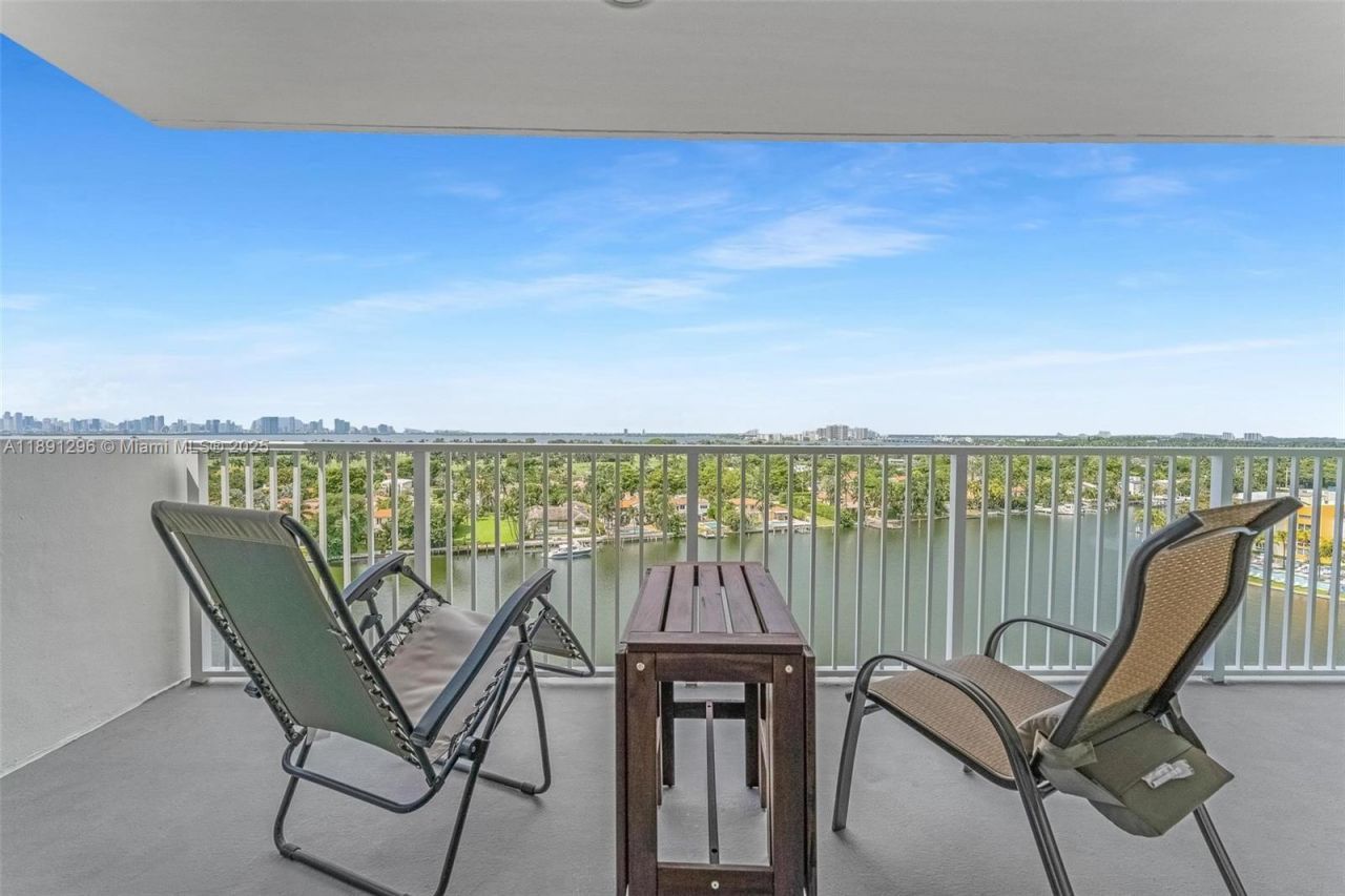 5838 Collins Ave, Unit 11B, Miami Beach, FL 33140 Photo