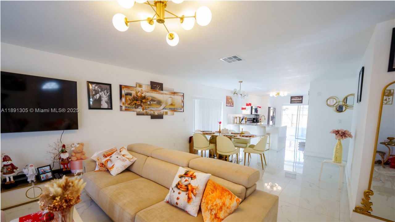 22226 SW 98th Pl, Cutler Bay, FL 33190 Photo