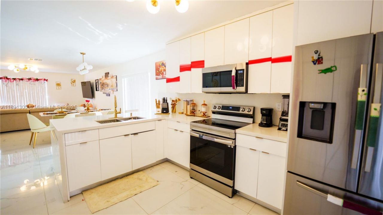 22226 SW 98th Pl, Cutler Bay, FL 33190 Photo