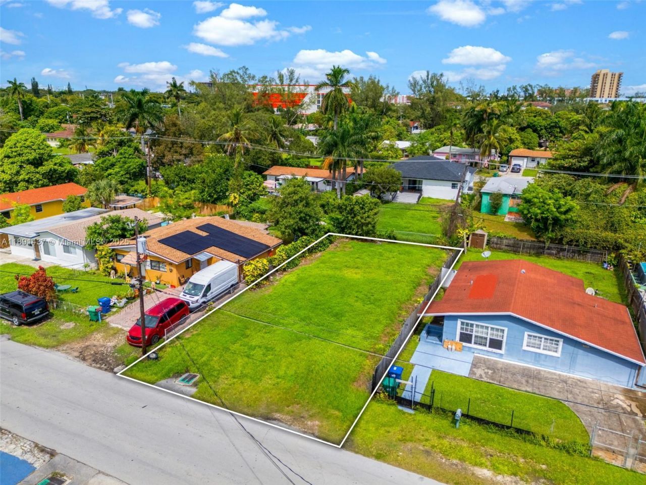 1453 NE 117th St, Miami, FL 33161 Photo