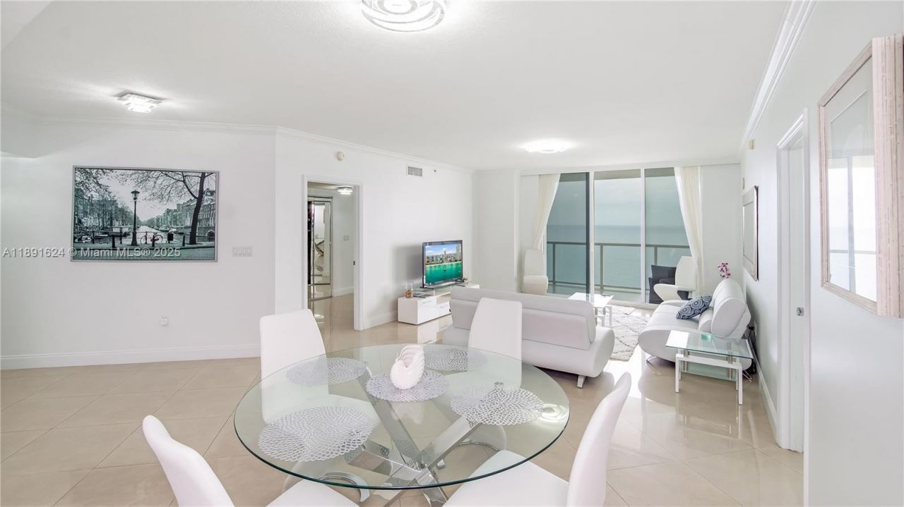 16699 Collins Ave, Unit 2602, Sunny Isles Beach, FL 33160 Photo