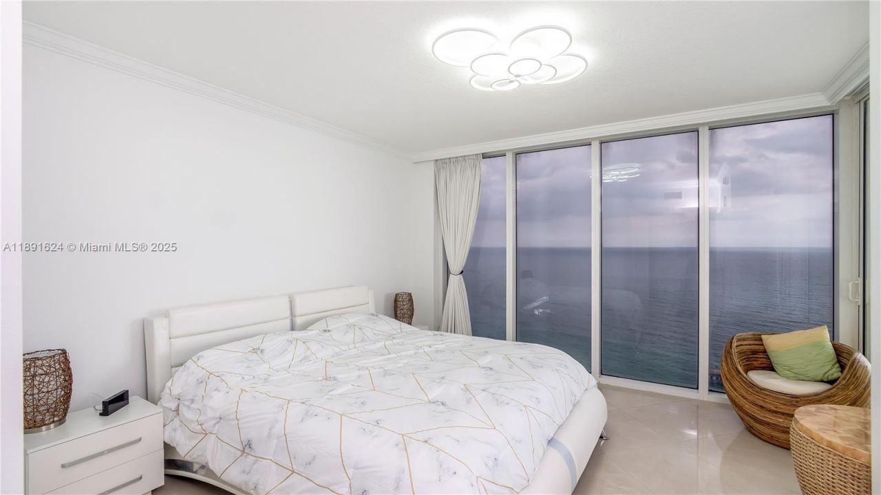 16699 Collins Ave, Unit 2602, Sunny Isles Beach, FL 33160 Photo