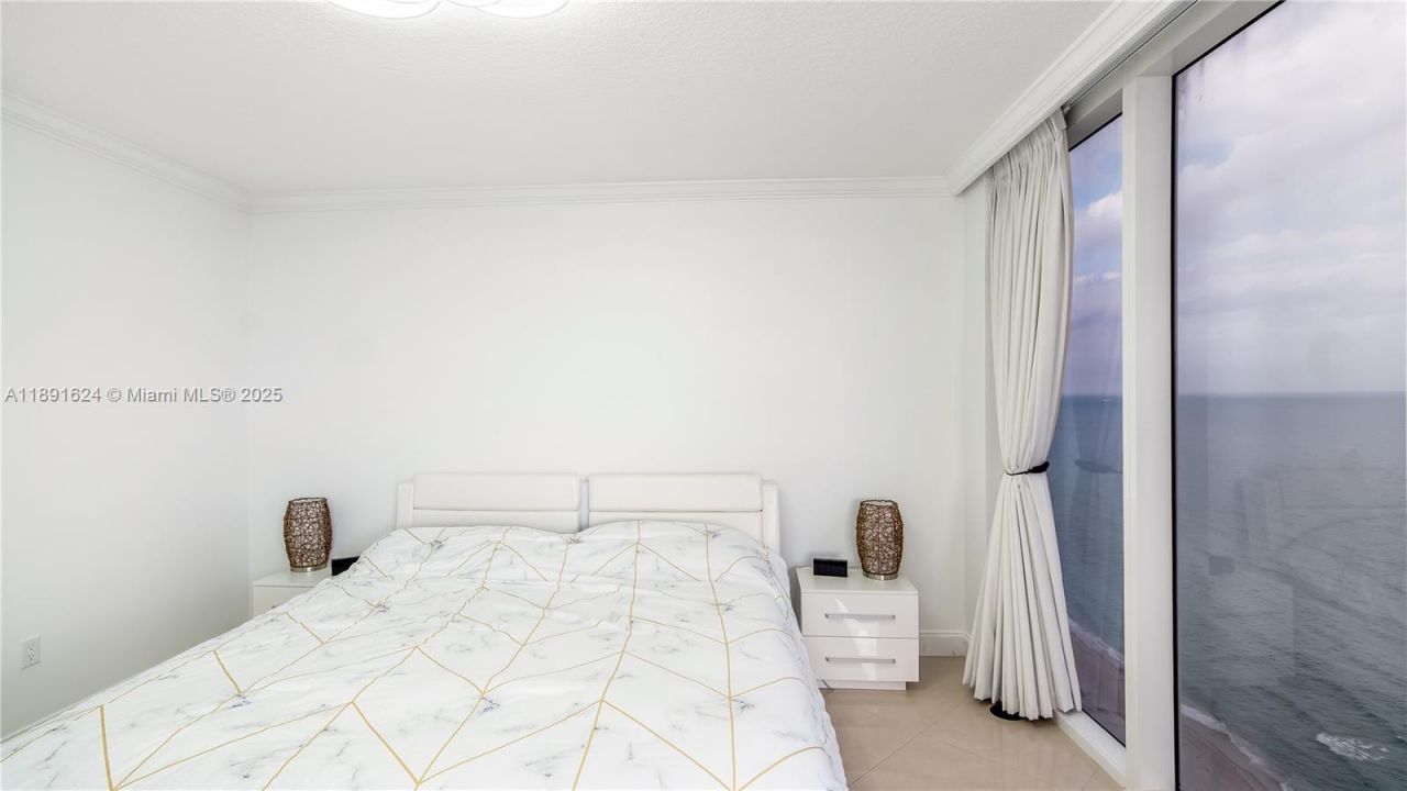 16699 Collins Ave, Unit 2602, Sunny Isles Beach, FL 33160 Photo