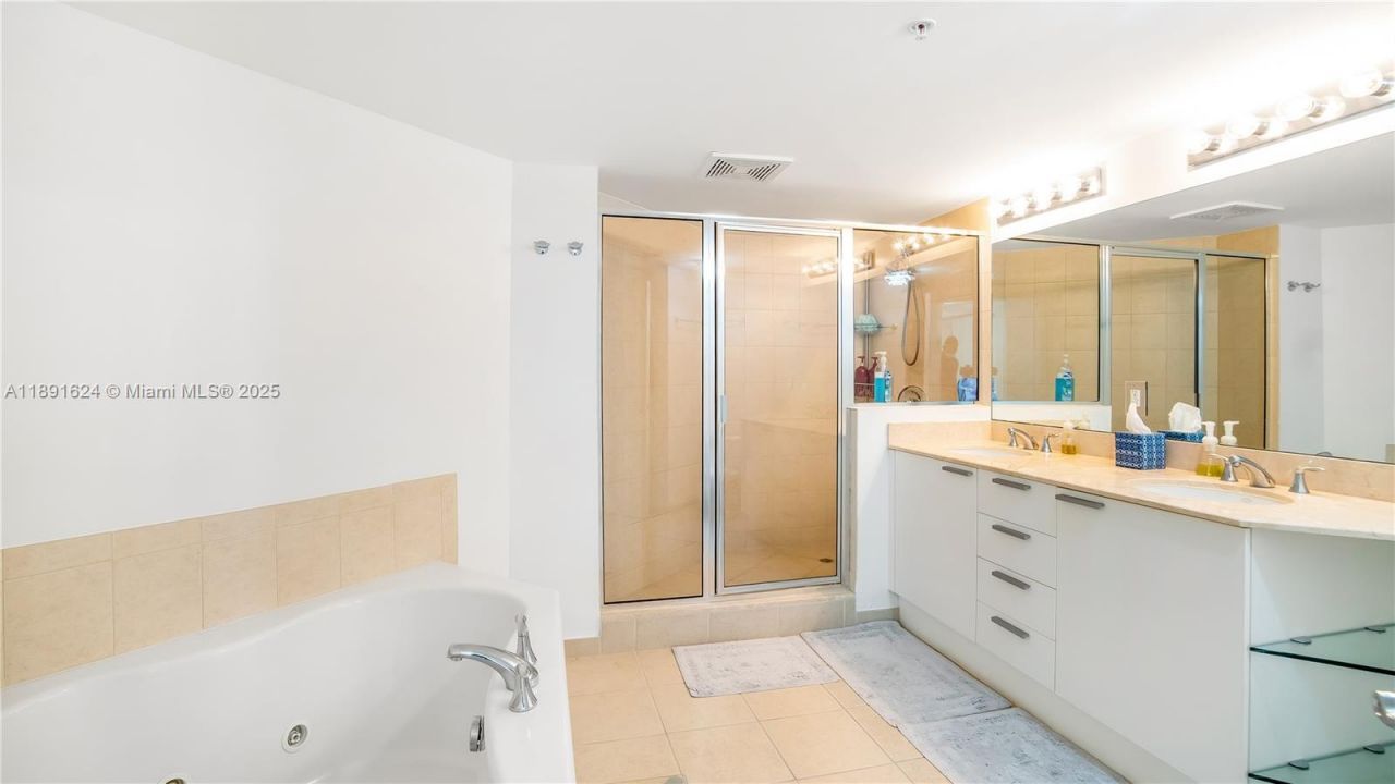 16699 Collins Ave, Unit 2602, Sunny Isles Beach, FL 33160 Photo