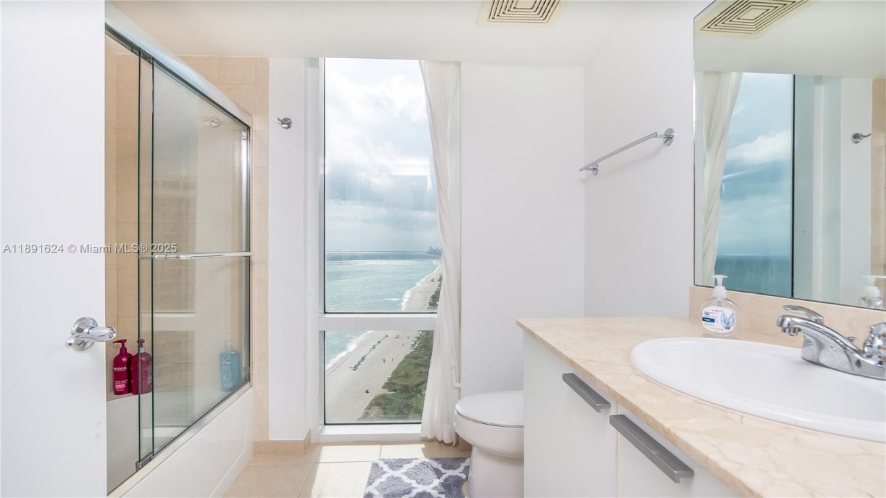 16699 Collins Ave, Unit 2602, Sunny Isles Beach, FL 33160 Photo