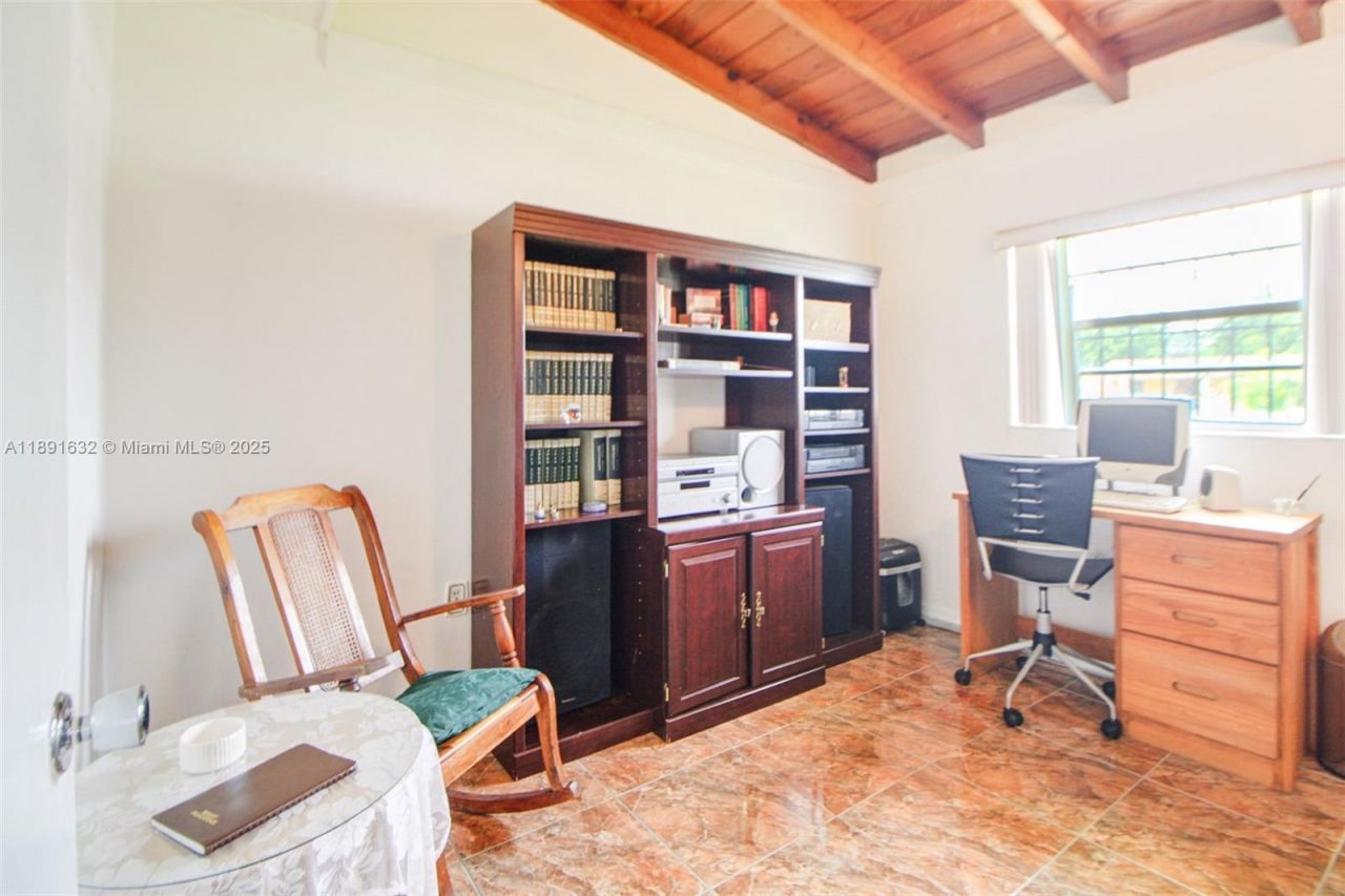 8330 NW 33rd Ave, Miami, FL 33147 Photo