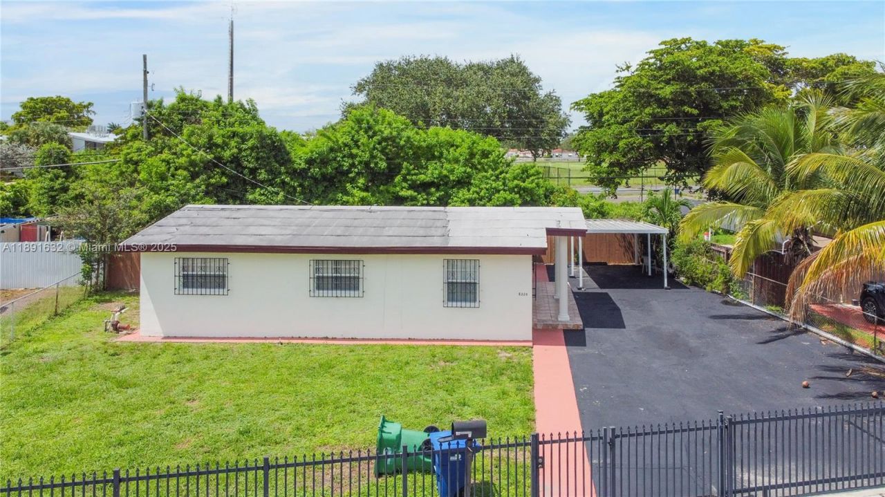 8330 NW 33rd Ave, Miami, FL 33147 Photo