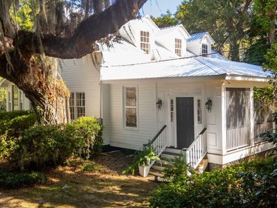 2518 Grace Chapel Road, Wadmalaw Island, SC 29487