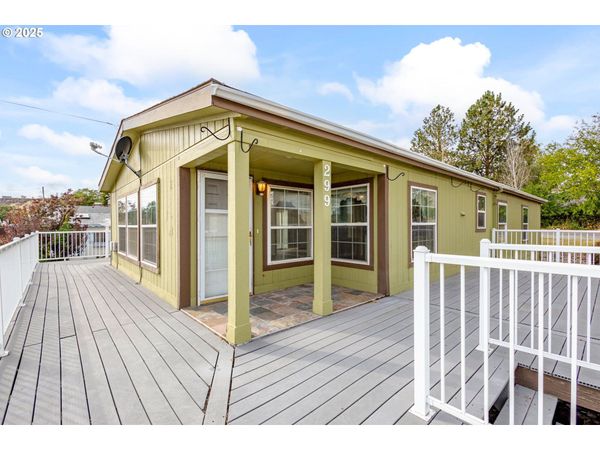 299 4TH ST, Maupin, OR 97037