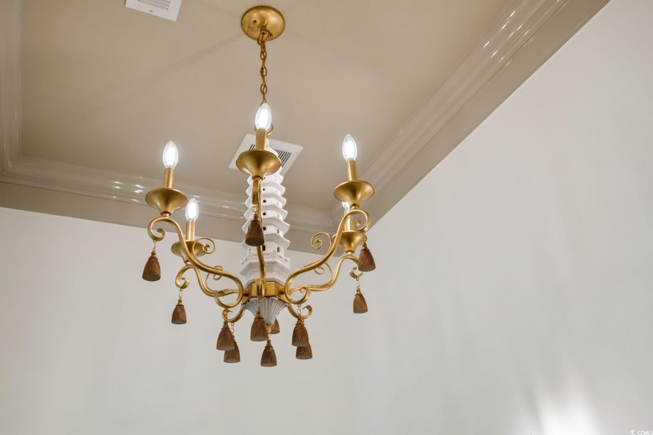 563 Lantana Circle Photo 5