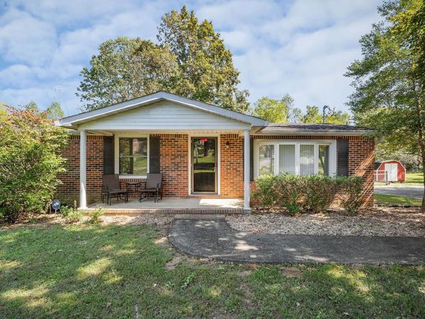 2300 Sun Valley Cir, Cookeville, TN 38501