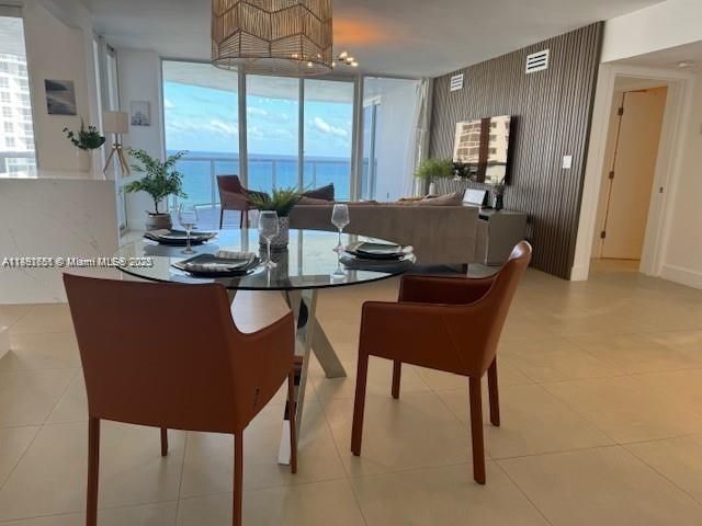 6301 Collins Ave, Unit 1608, Miami Beach, FL 33141 Photo