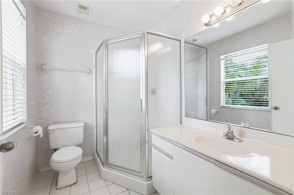1965 Courtyard Way, Unit E206, Naples, FL 34112 Photo