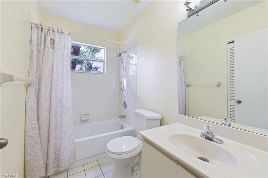1965 Courtyard Way, Unit E206, Naples, FL 34112 Photo