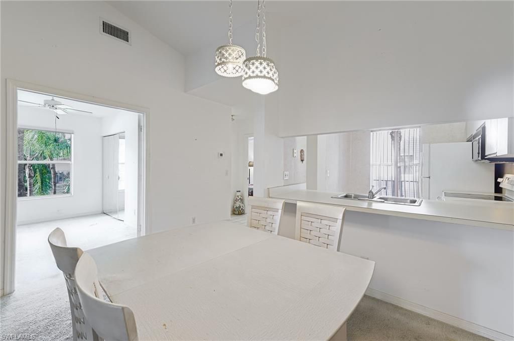 1965 Courtyard Way, Unit E206, Naples, FL 34112 Photo