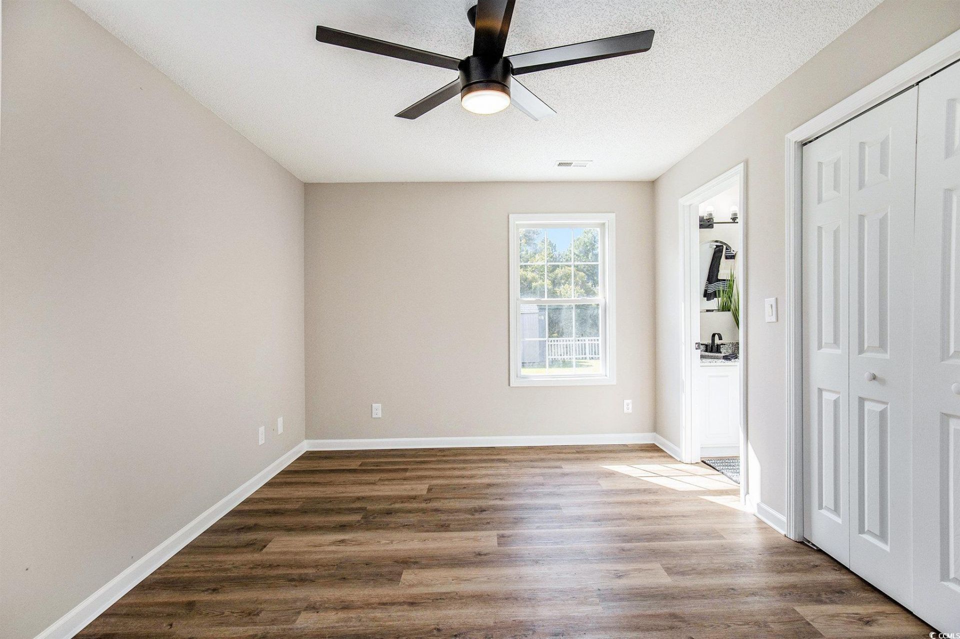 424 Wallingford Circle Photo 10